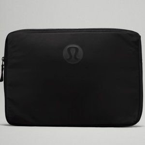 Lululemon New Crew Laptop Sleeve